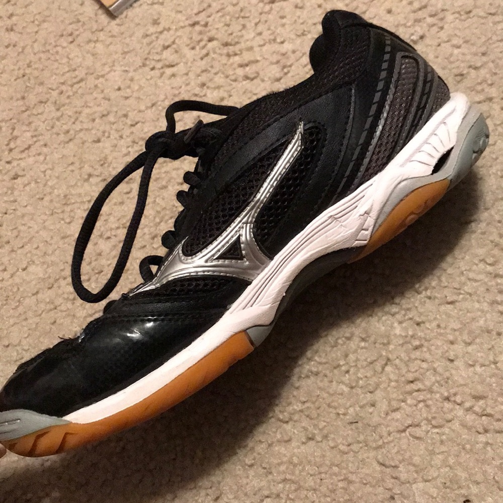 Mizuno Volleyball shoes
